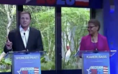 Ex-reality TV star exposes mayor over wildfire disaster to her face mid-debate