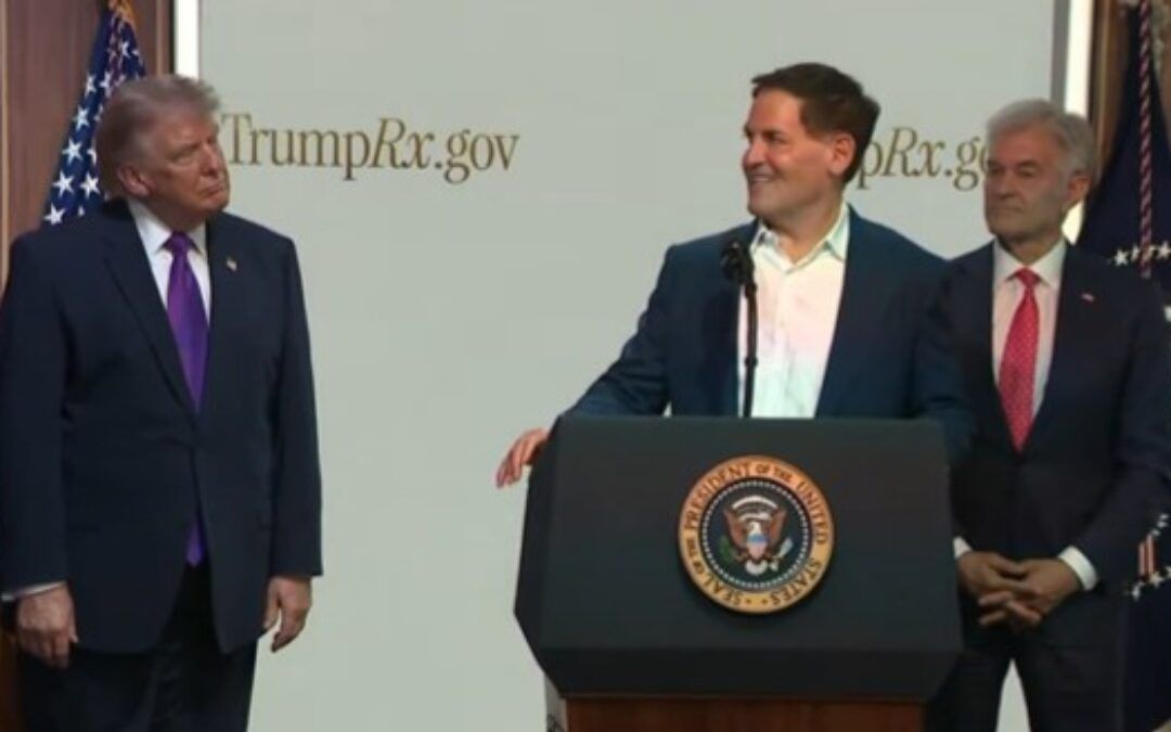 Mark Cuban deletes post; backlash over stage alliance with wise-cracking Trump gets to him