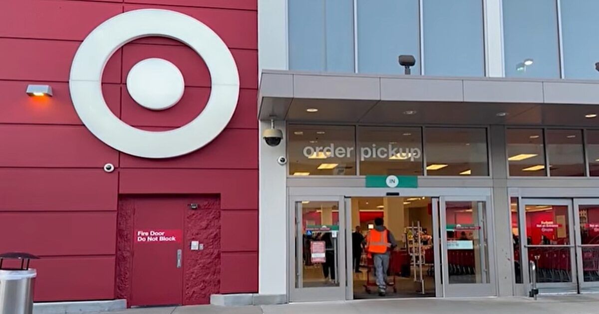 Target’s 'smile police' are here — workers balk at new rules, but what ...