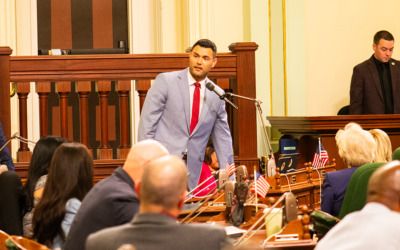 California Assembly passes $350 billion budget