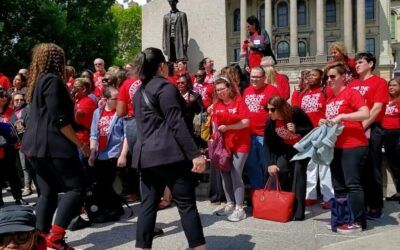 Pritzker gets union endorsement, blasts Bailey