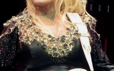 Dolly Parton was packing heat: Legendary singer recounts backing off harasser with gun in resurfaced clip