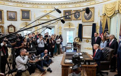 Five major TV nets- including Fox – band together, halt Trump pool coverage in response to Trump penalties